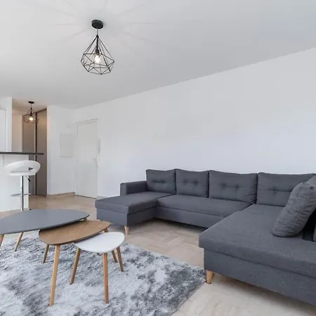 Modern On The Doorstep Of Monaco *